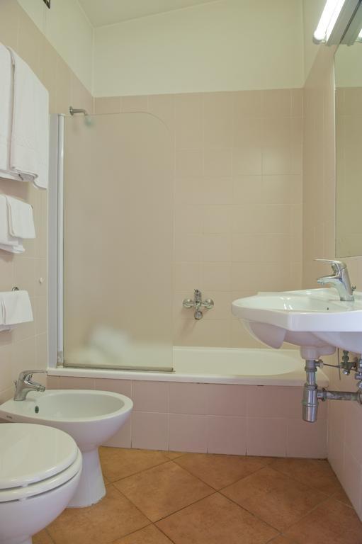 Autohotel Ravenna Rum bild